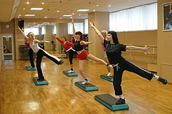 http://www.fitness-portal.ru/images/books/962/aerobics_step_2s.jpg